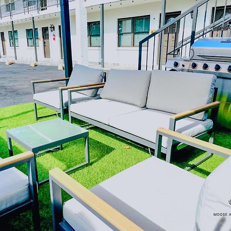 Appartamento The Moose #11 - Luxe Modern Loft With King Bed, Free Parking & Wi-Fi Memphis Esterno foto