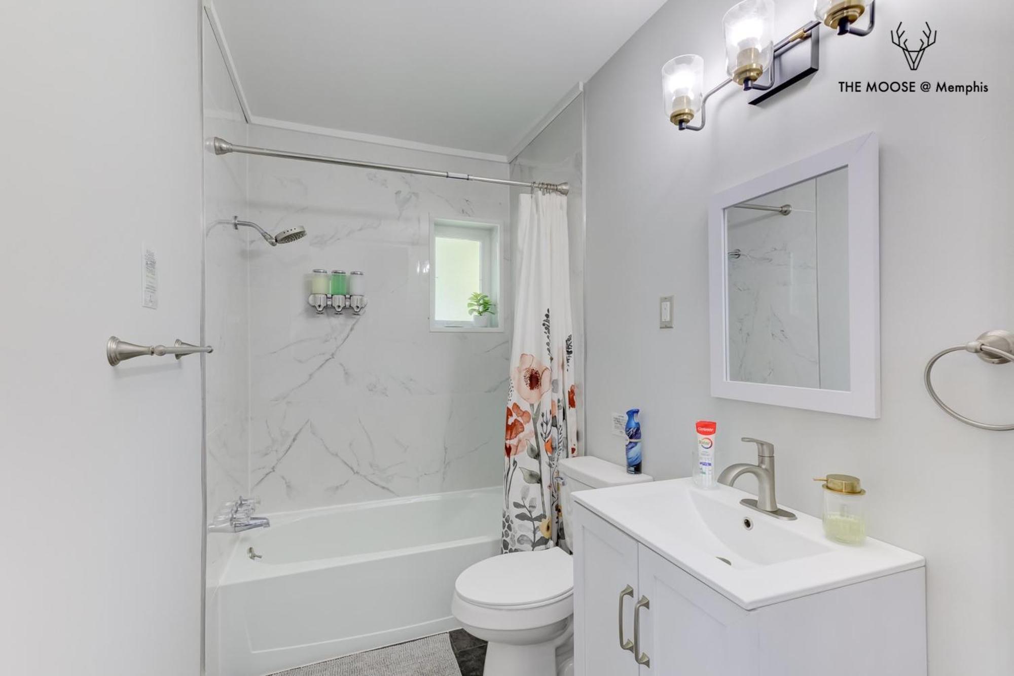 Appartamento The Moose #11 - Luxe Modern Loft With King Bed, Free Parking & Wi-Fi Memphis Esterno foto